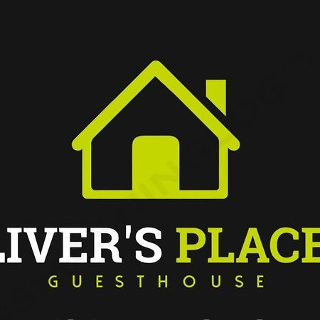 Oliver'S Place Guesthouse Casal Pereiro Buitenkant foto